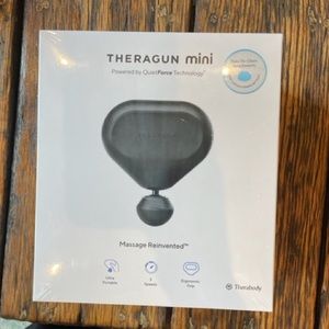 Black Theragun Mini